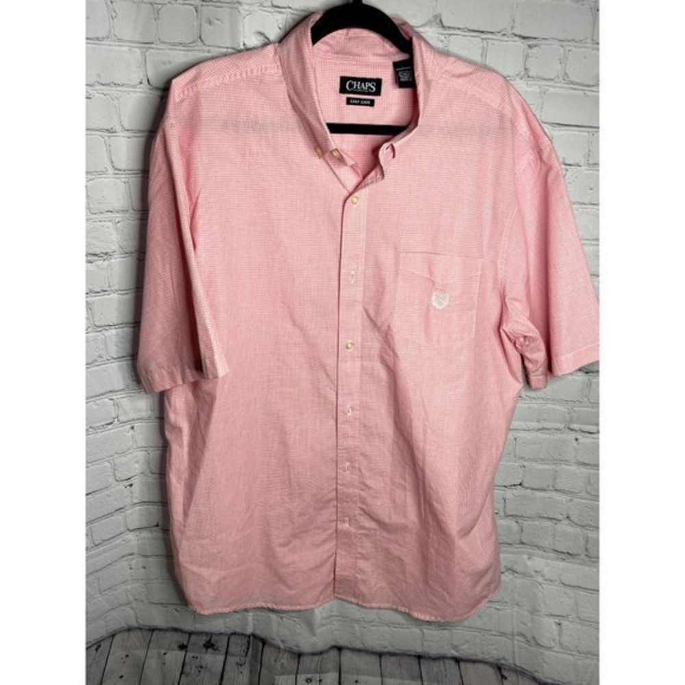 CHAPS MENS PINK AND WHITE SHORT SLEEVE BUTTON FRONT‎ SHIRT SZ (XXL)  WORN ONCE